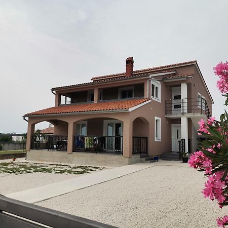Apartment Sofija Galižana Eksteriør bilde