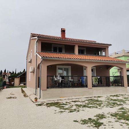 Apartment Sofija Galižana Eksteriør bilde